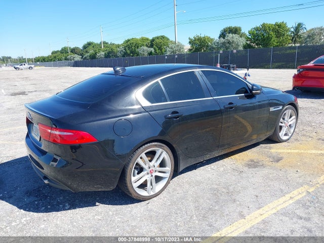 2017 JAGUAR XE SAJAE4BV1HA977127 Photo 3