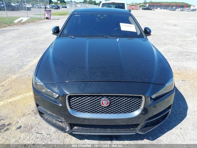 2017 JAGUAR XE SAJAE4BV1HA977127 Photo 5