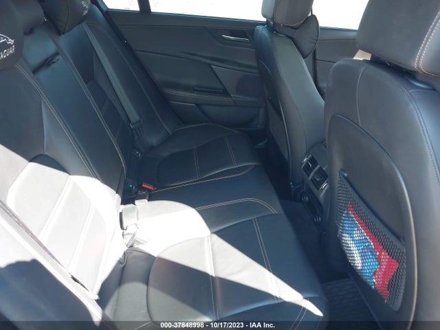 2017 JAGUAR XE SAJAE4BV1HA977127 Photo 7