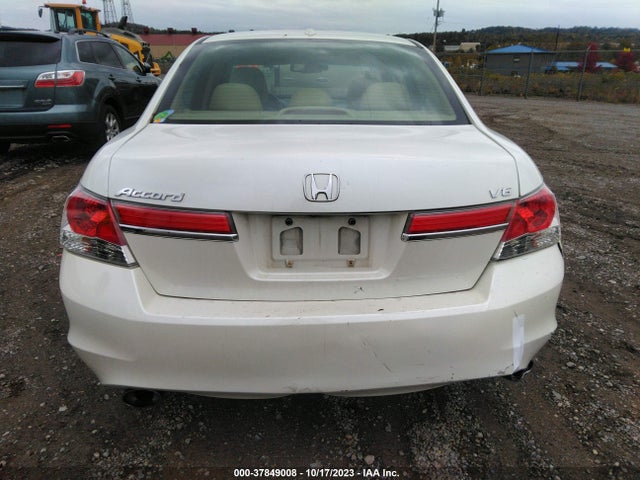 2011 HONDA ACCORD SDN EX-L VIN: 1HGCP3F84BA006647