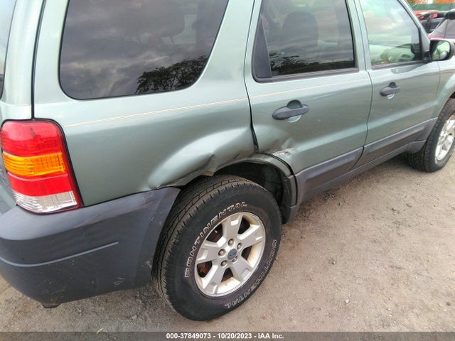 2007 FORD ESCAPE XLT VIN: 1FMYU93137KA07423