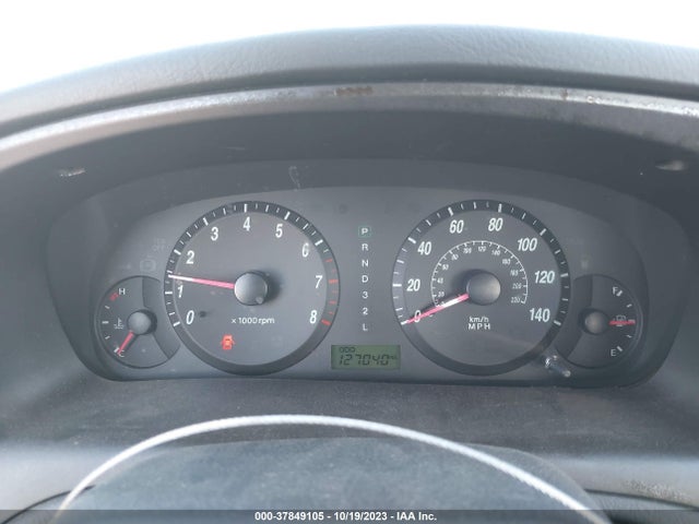 2004 HYUNDAI ELANTRA GLS/GT VIN: KMHDN46D44U827045