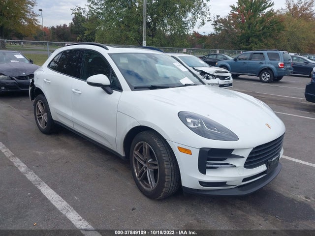 2020 PORSCHE MACAN WP1AA2A55LLB05867 Photo 0