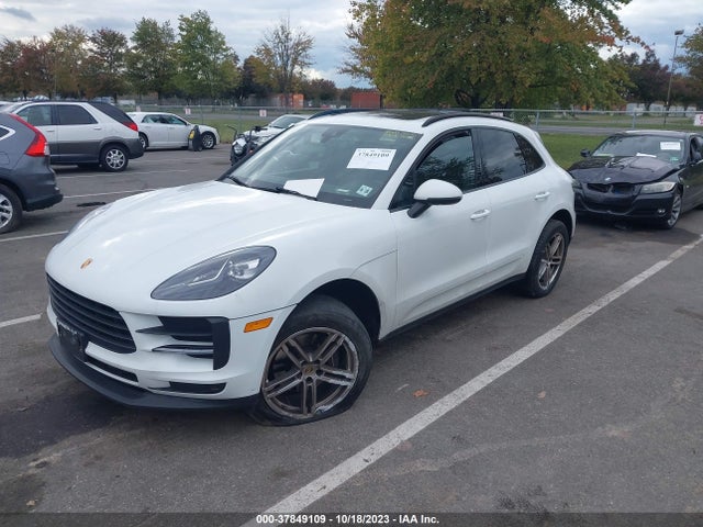2020 PORSCHE MACAN WP1AA2A55LLB05867 Photo 1