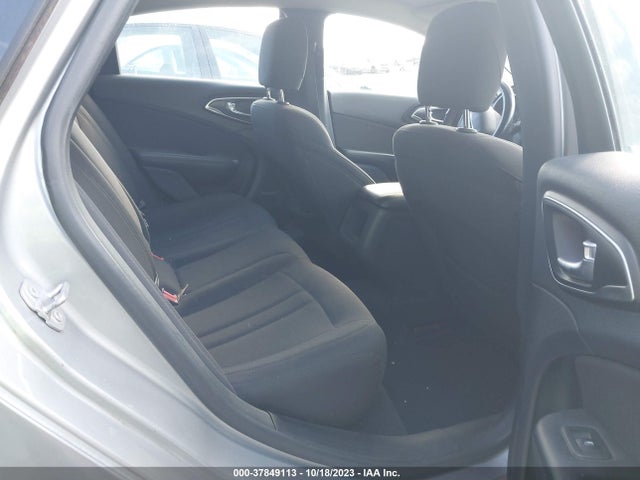 Chrysler 200 Limited 2015 1C3CCCAB1FN636741 Image 8