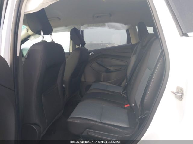 1FMCU9GD2KUA55281 Ford ESCAPE SE