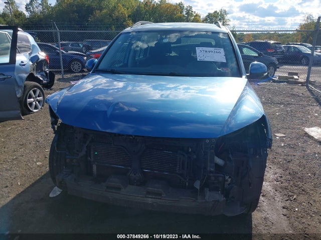 WVGAV7AX8HK043121 Volkswagen TIGUAN