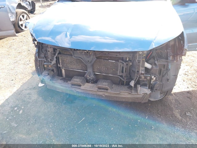 WVGAV7AX8HK043121 Volkswagen TIGUAN