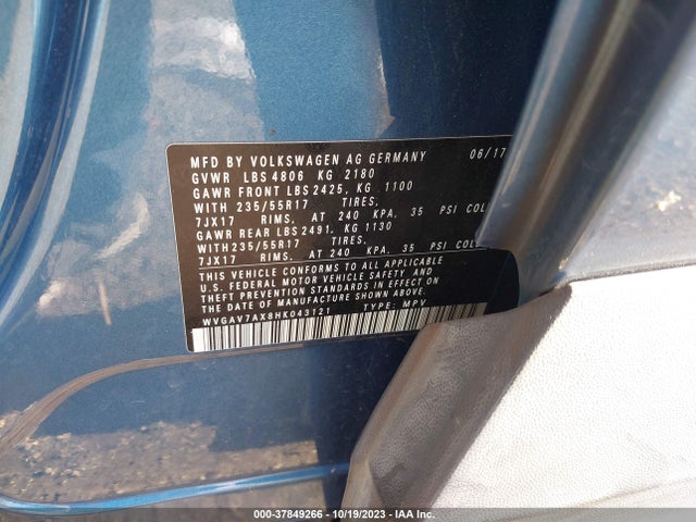 WVGAV7AX8HK043121 Volkswagen TIGUAN