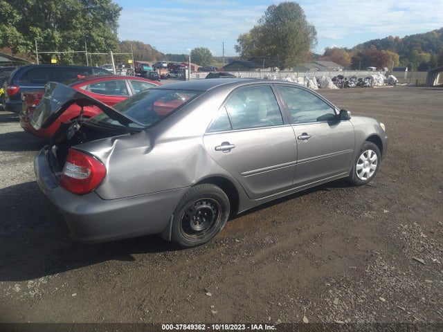 2002 TOYOTA CAMRY LE VIN: 4T1BE32K52U615421