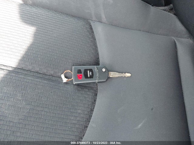 2011 MAZDA MAZDA6 I SPORT VIN: 1YVHZ8BH9B5M05641