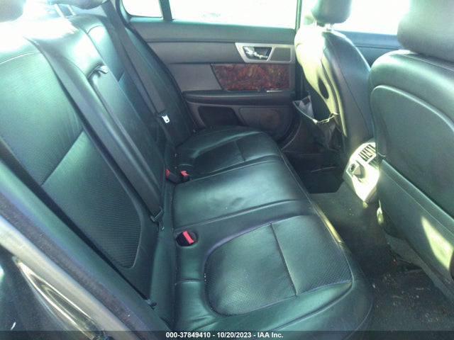 2011 JAGUAR XF SAJWA0GB1BLR95521 Photo 7