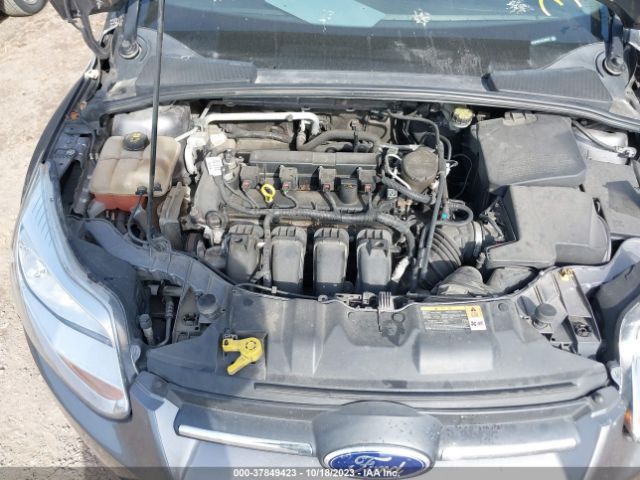 1FADP3K21EL392561 Ford FOCUS SE