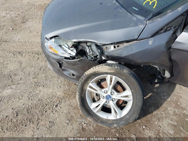 1FADP3K21EL392561 Ford FOCUS SE