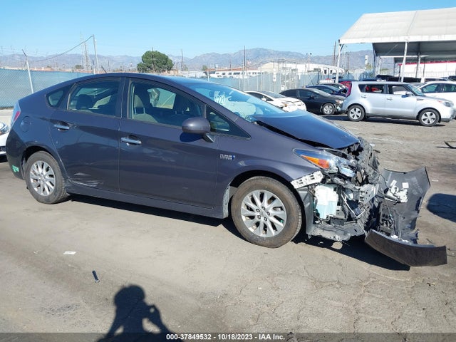 Toyota PRIUS PLUG-IN 2014 JTDKN3DP8E3062724 Image 13