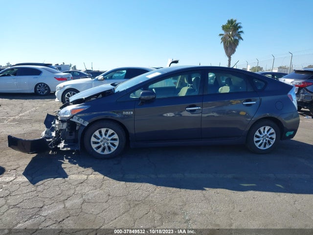 Toyota PRIUS PLUG-IN 2014 JTDKN3DP8E3062724 Image 14