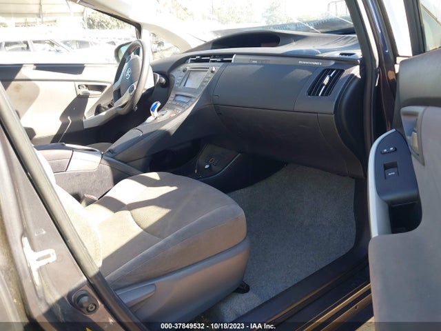 Toyota PRIUS PLUG-IN 2014 JTDKN3DP8E3062724 Image 5