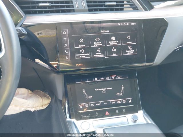 WA1VABGE7KB013944 Audi E-tron Prestige