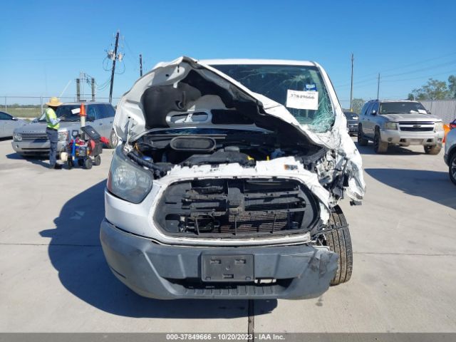 1FTYE1ZM5FKA92249 Ford TRANSIT CARGO VAN