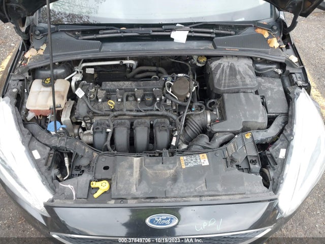 2015 FORD FOCUS SE VIN: 1FADP3K20FL382640