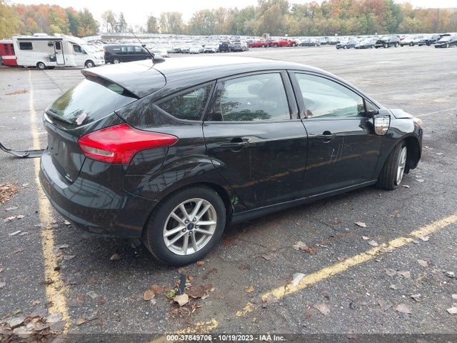 2015 FORD FOCUS SE VIN: 1FADP3K20FL382640