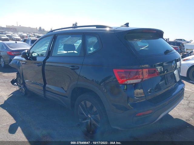 3VVCX7B26NM029069 Volkswagen TAOS S