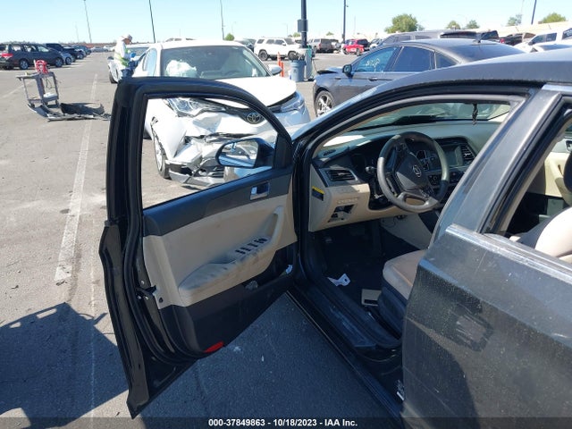 Hyundai SONATA SE 2017 5NPE24AFXHH472053 Image 5