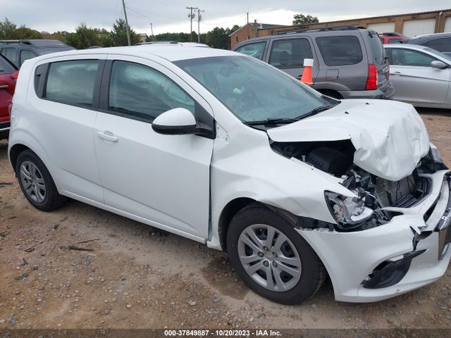Chevrolet Sonic Lt Auto 2017 1G1JG6SH8H4136993 главное изображение