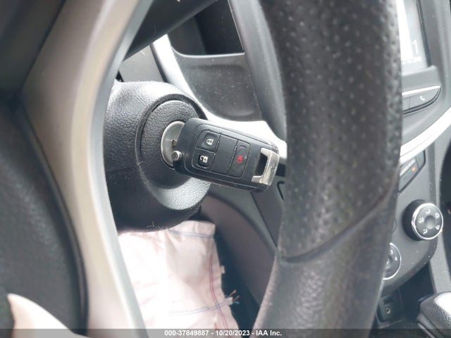 Chevrolet Sonic Lt Auto 2017 1G1JG6SH8H4136993 Image 11