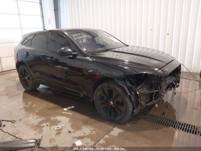 2018 JAGUAR F-PACE SADCL2GX3JA290009 Photo 0