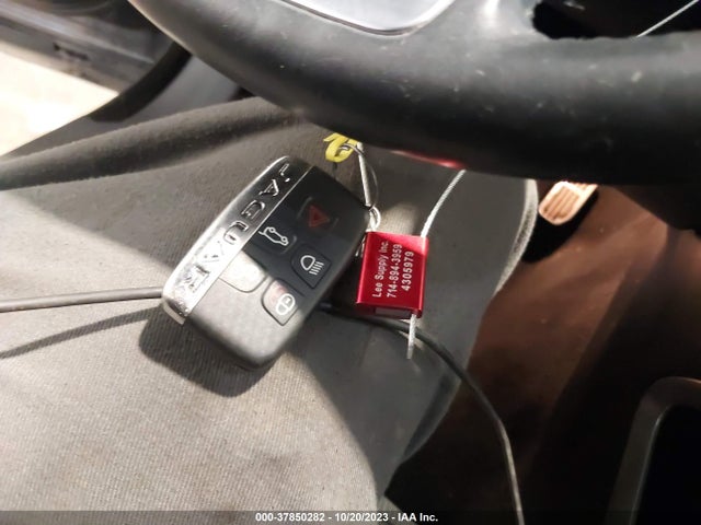 2018 JAGUAR F-PACE SADCL2GX3JA290009 Photo 10