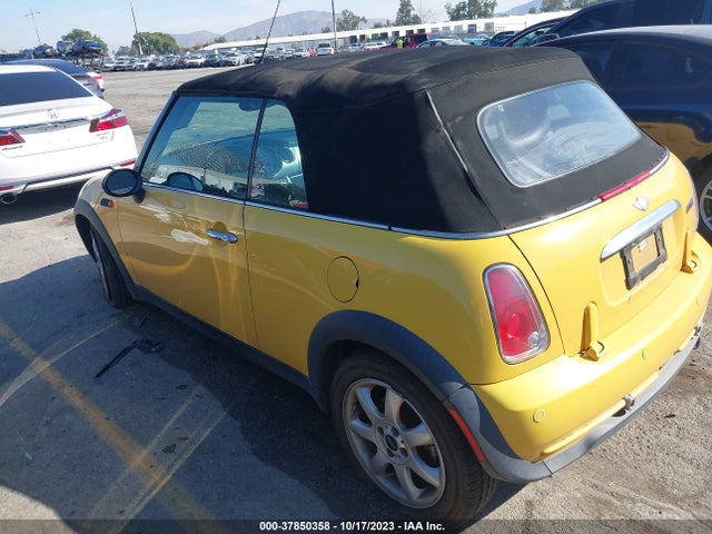 2007 MINI COOPER CONVERTIBLE WMWRF33517TG17737 Photo 2