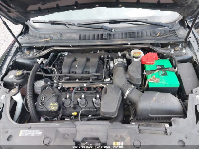 1FAHP2D82JG124005 Ford TAURUS SE