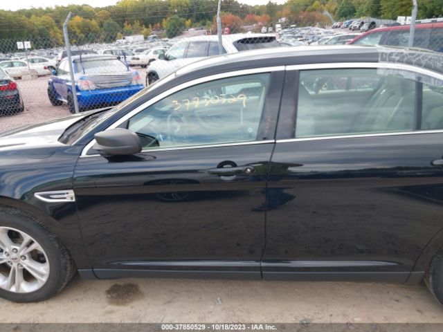 1FAHP2D82JG124005 Ford TAURUS SE