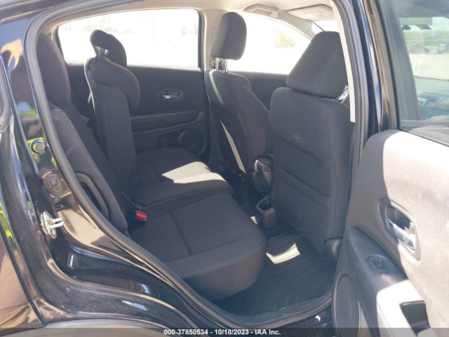 3CZRU5H36JG703584 Honda HR-V LX