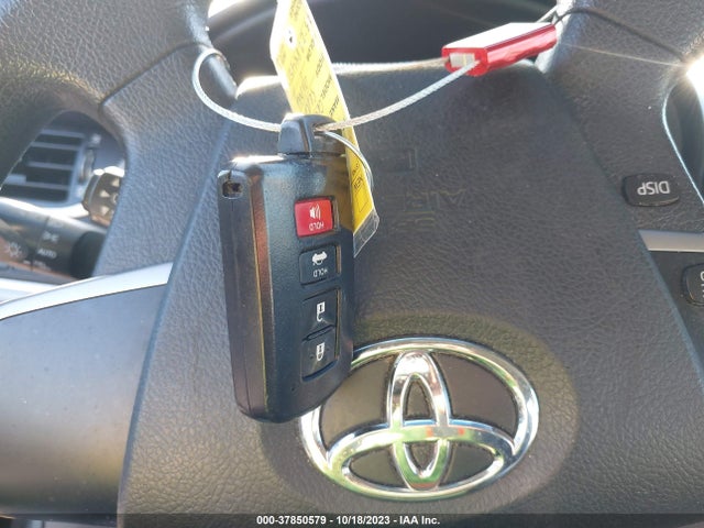 2012 TOYOTA CAMRY HYBRID XLE/LE VIN: 4T1BD1FK8CU047863
