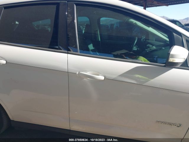 1FADP5AU0JL104621 Ford C-max Hybrid Se
