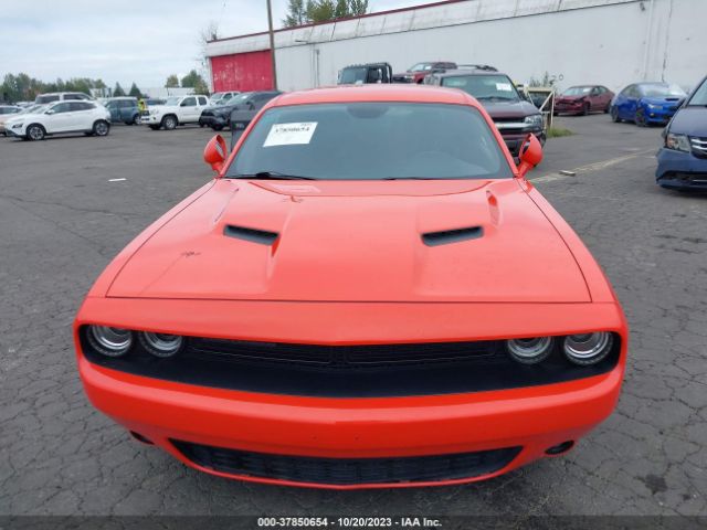 2C3CDZAG2JH112141 Dodge Challenger Sxt