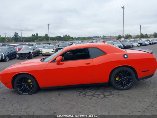 2C3CDZAG2JH112141 Dodge Challenger Sxt