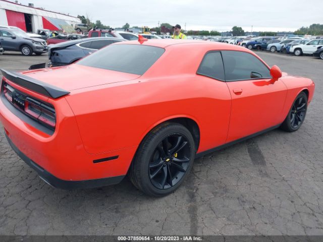 2C3CDZAG2JH112141 Dodge Challenger Sxt