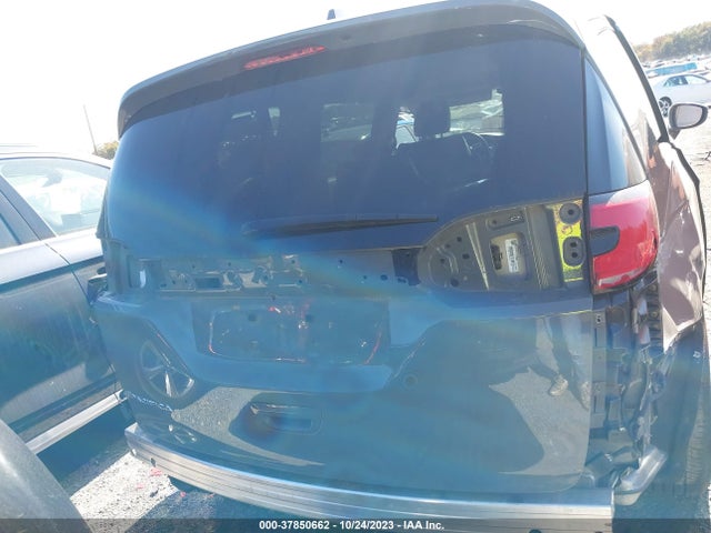 Chrysler Pacifica Touring L 2022 аукцион фото