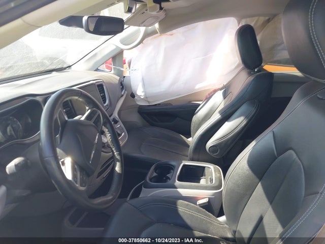 Chrysler Pacifica Touring L 2022 аукцион фото