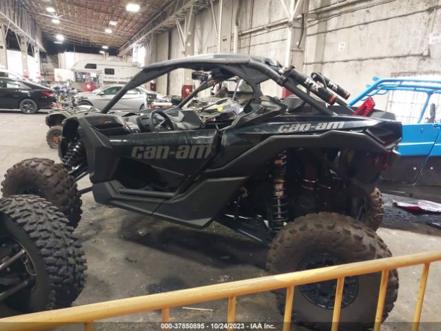 2023 CAN-AM MAVERICK X3 3JBVXAV26PE000557 Photo 2