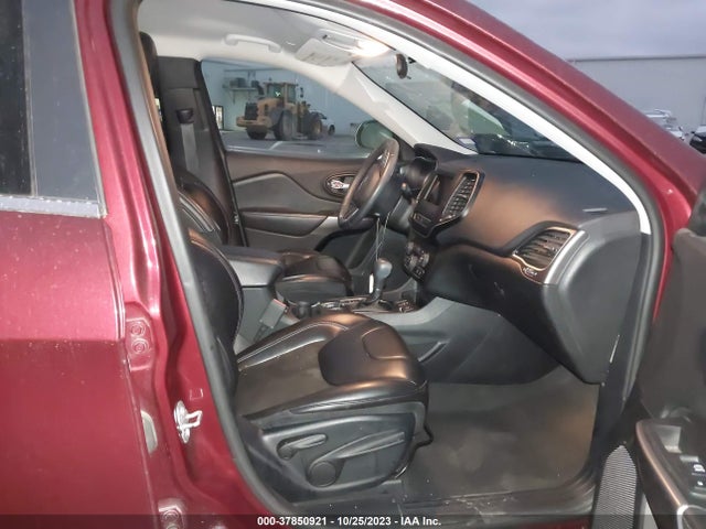 2019 JEEP CHEROKEE LATITUDE PLUS FWD VIN: 1C4PJLLB5KD454203