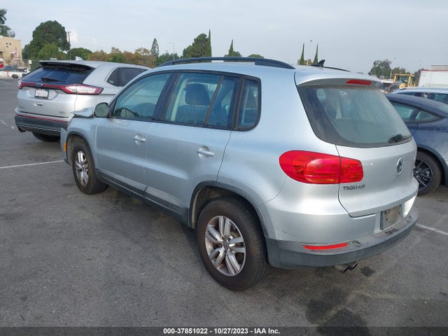 WVGBV7AX7HK012754 Volkswagen TIGUAN