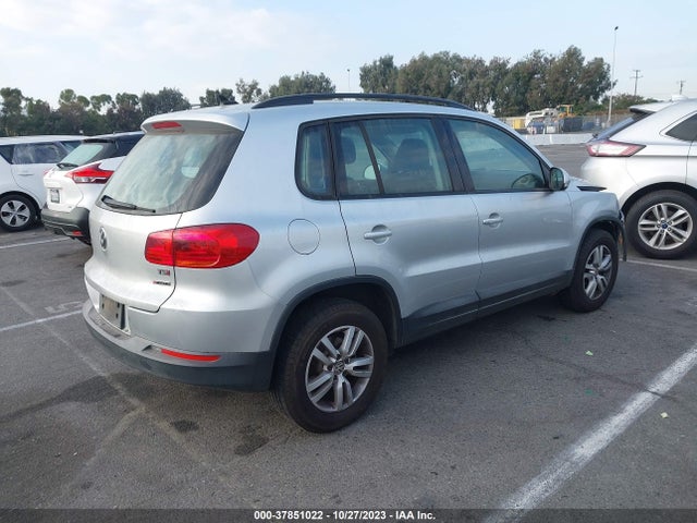WVGBV7AX7HK012754 Volkswagen TIGUAN