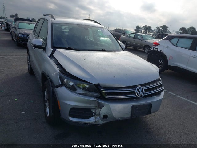 WVGBV7AX7HK012754 Volkswagen TIGUAN