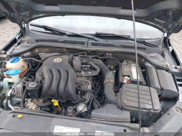 3VW2K7AJ8EM294817 Volkswagen Jetta Sedan S