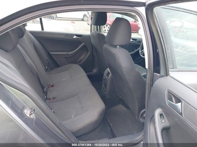 3VW2K7AJ8EM294817 Volkswagen Jetta Sedan S