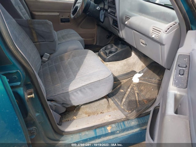 1994 FORD EXPLORER VIN: 1FMDU34X6RUD08905